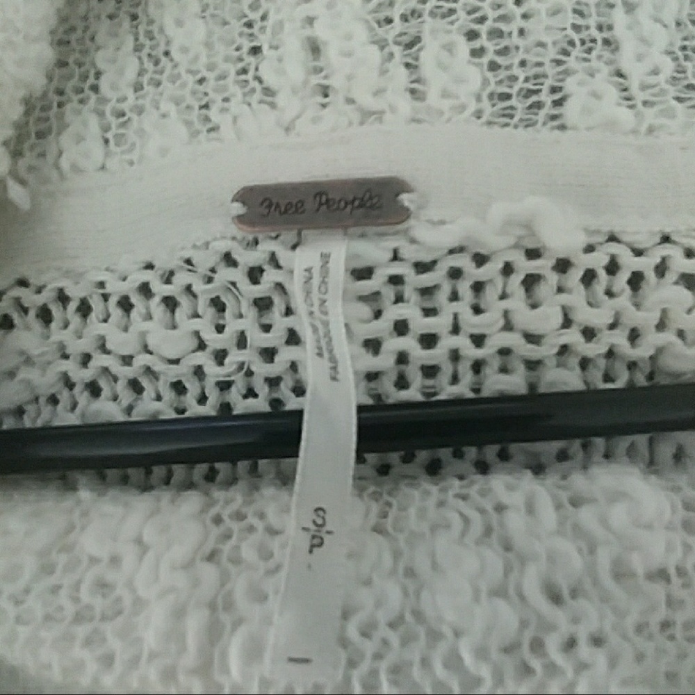 ❄SALE❄FP oversized sweater NWT - Picture 7 of 7